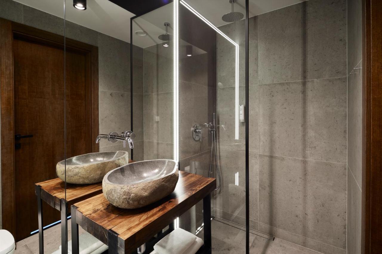 New Port - Premium Floating Aparthotel Krakow Bagian luar foto