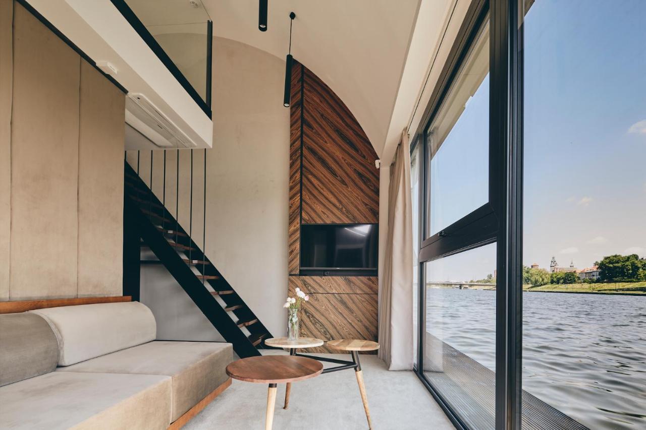 New Port - Premium Floating Aparthotel Krakow Bagian luar foto