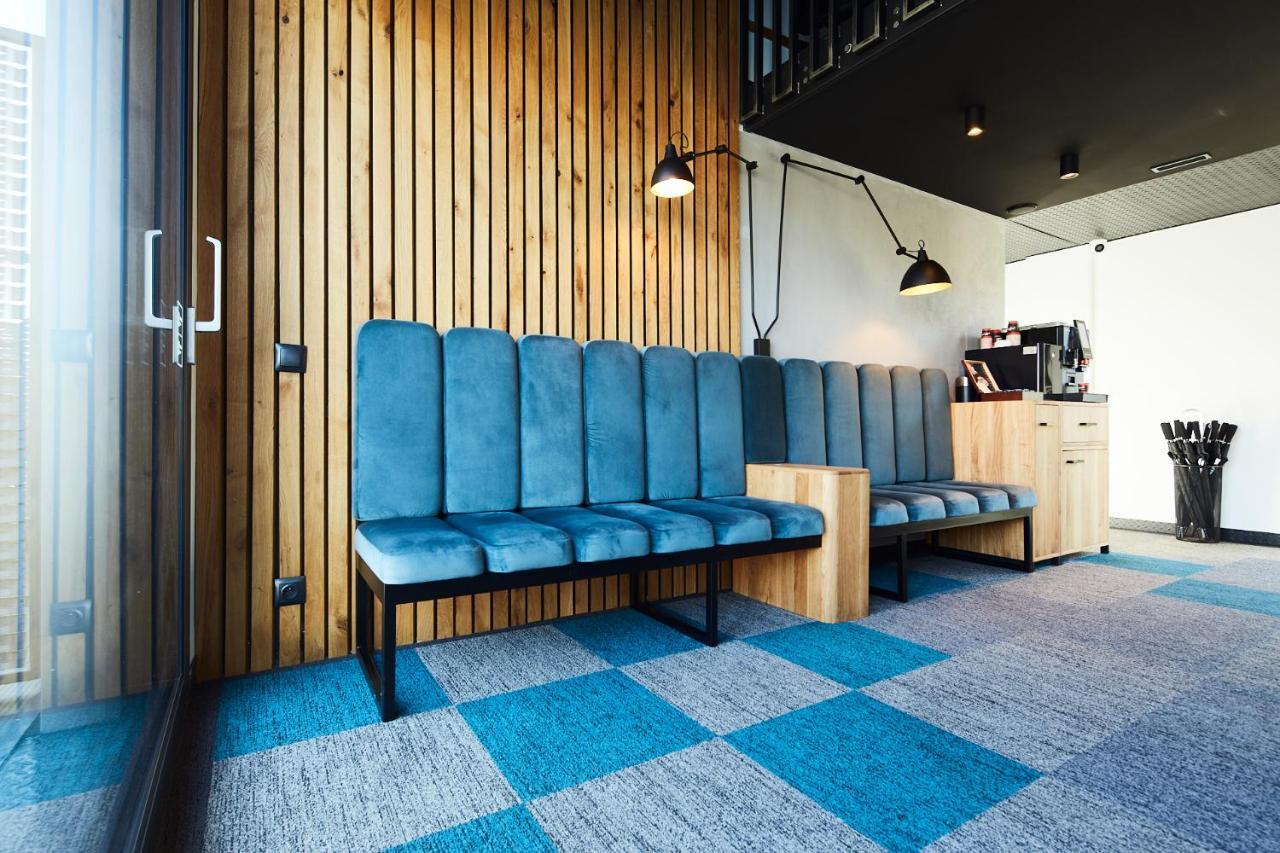 New Port - Premium Floating Aparthotel Krakow Bagian luar foto